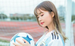 张根硕跨年唱的歌